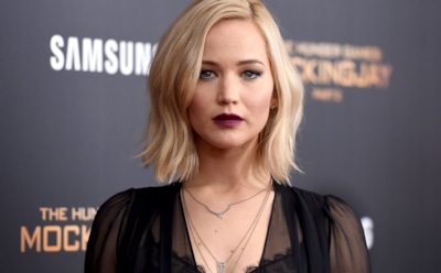 Дженнифер Лоуренс оголила грудь на красной дорожке