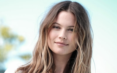 Бехати Принслу продемонстрировала фигуру в купальнике