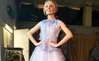 Певица Валерия показала рельефный живот