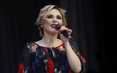 "Сопернице" Пелагеи предложили засудить певицу за оскорбления