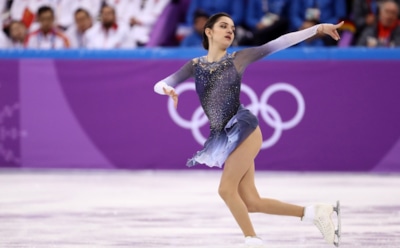 Евгения Медведева высказалась о слухах о выступлении в другой сборной