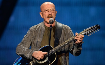 Александр Розенбаум вернулся к работе в скорой помощи