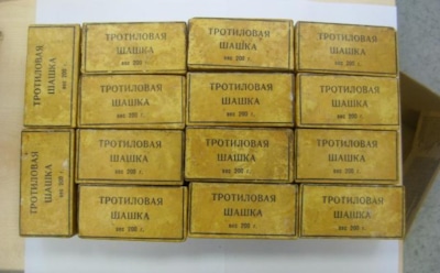 В Иркутской области водитель фуры усеял 200 км трассы тротилом