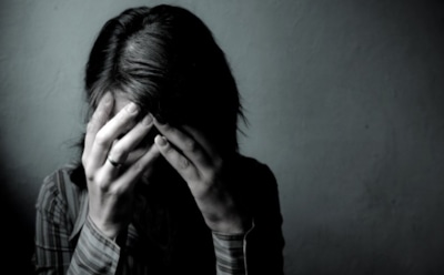 Ученые: депрессию и стресс можно перенять у близкого человека