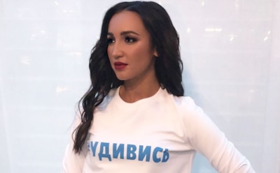 Ольга Бузова выложила видео топлес на крыше многоэтажки