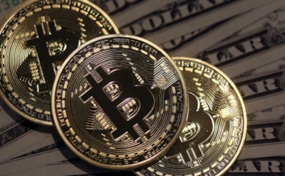 Курс биткоина к доллару падает после громких прогнозов