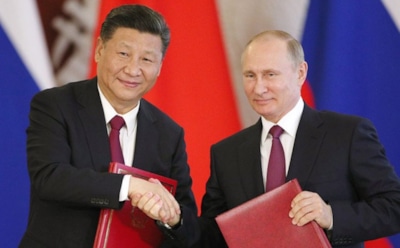 Владимир Путин поздравил Си Цзиньпина с новым сроком на посту главы КНР