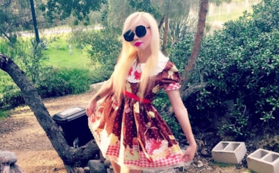 Китаянка разрезала глаза ради европейского образа Барби