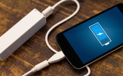 Эксперты рассказали, как правильно следует заряжать смартфоны