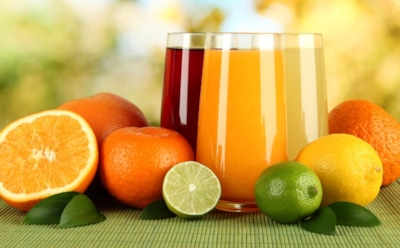 Ученые из США заявили об опасности фруктовых соков
