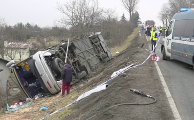 Автобус с российскими туристами  в Польше улетел в кювет после аварии