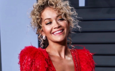 Рита Ора показала сексуальную фигуру в образе пасхального кролика