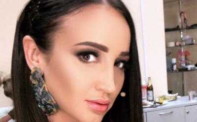 Ольга Бузова обнажила ягодицы на черно-белом снимке