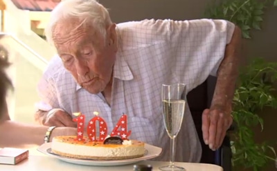 В Австралии ученый отпраздновал 104-летие и пожелал умереть