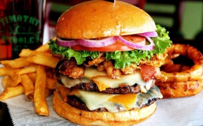 Ученые: курильщики предпочитают калорийную пищу