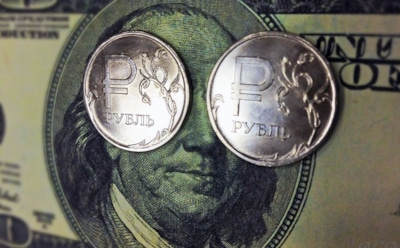 Курс доллара поднялся до 65 руб после заявления Трампа об ударе по Сирии