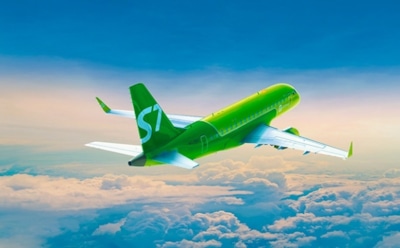 В Москве самолет не смог взлететь из-за пробивших дно золотых слитков