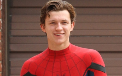 Блогер удивил звезду «Человека-паука» просьбой облизать его кроссовки