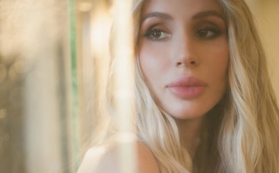 Беременная Светлана Лобода вышла в свет в футболке Rammstein