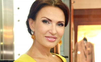 Эвелина Бледанс стала жертвой пчел в самолете