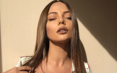 Солистка Serebro Екатерина Кищук взбудоражила розовым нижним бельем