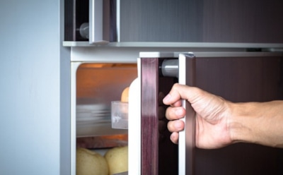 Ученые рассказали о смертельной опасности, которая кроется в холодильнике