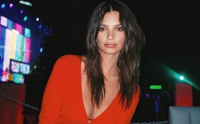 Эмили Ратаковски полностью оголилась для черно-белой фотосессии