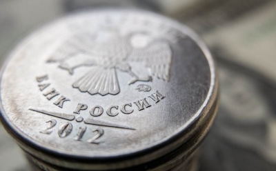 Стабильный обвал. Прогноз курса доллара к рублю на май