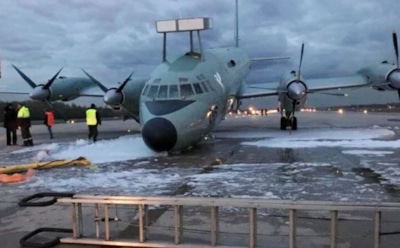 В Подмосковье пилоты героически посадили индийский Ил-38 без шасси