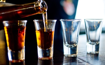 Названа главная опасность выпивки перед сном