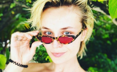 Полина Гагарина эпатировала фанатов снимками в красном купальнике