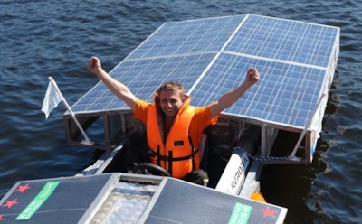 В России запускают первый катамаран на солнечных батареях