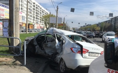 На видео попала массовая авария, устроенная лихачом на BMW в Челябинске