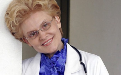 Елена Малышева назвала себя «мятежной, сексуальной красавицей»