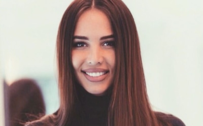 Анастасия Решетова взбудоражила фанатов откровенным платьем в Петербурге