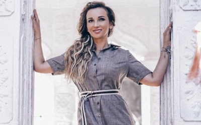 Анфиса Чехова сразила соблазнительным снимком в ярком бикини