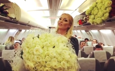 СМИ: Волочкова вызвала скандал на рейсе Краснодар-Москва своими подарками