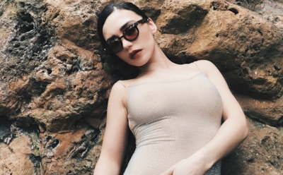 Ольга Серябкина выложила фото в купальнике и слова нового хита