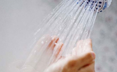Ученые: душ в жару опасен для здоровья
