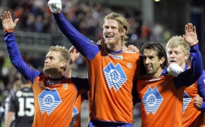 7 самых высоких футболистов