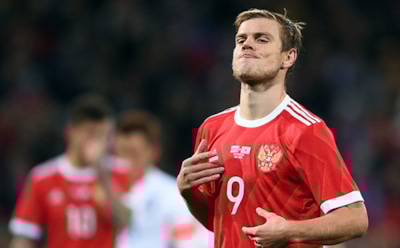 7 самых высокооплачиваемых футболистов в России