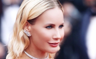 Елена Летучая устроила сексуальные танцы на отдыхе в Италии