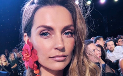 Певица Саша Савельева снялась в горячей фотосессии