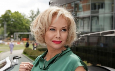 Елена Корикова призналась, что устала от работы в кино