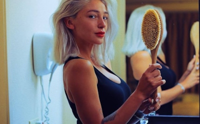 Антон Птушкин разыграл Настю Ивлееву на Премии Муз-ТВ