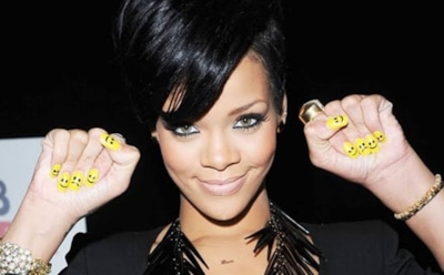 Жертвы трендов: самый необычный маникюр знаменитостей