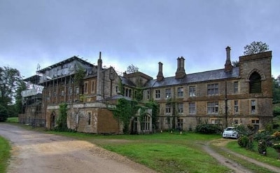 СМИ: принц Гарри и Меган Маркл поселятся в обветшалом особняке