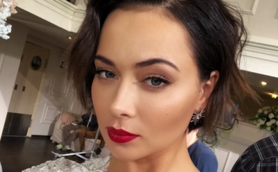 Настасья Самбурская похвасталась стройной фигурой в купальнике