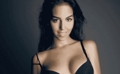 Возлюбленная Роналду похвасталась роскошным помолвочным кольцом