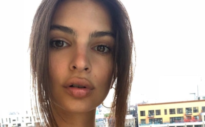 Эмили Ратаковски похвасталась сексуальным телом в леопардовом бикини